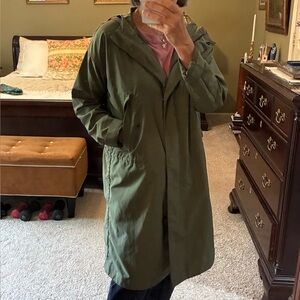 Everlane Women's Utility/RainJacket in Olive